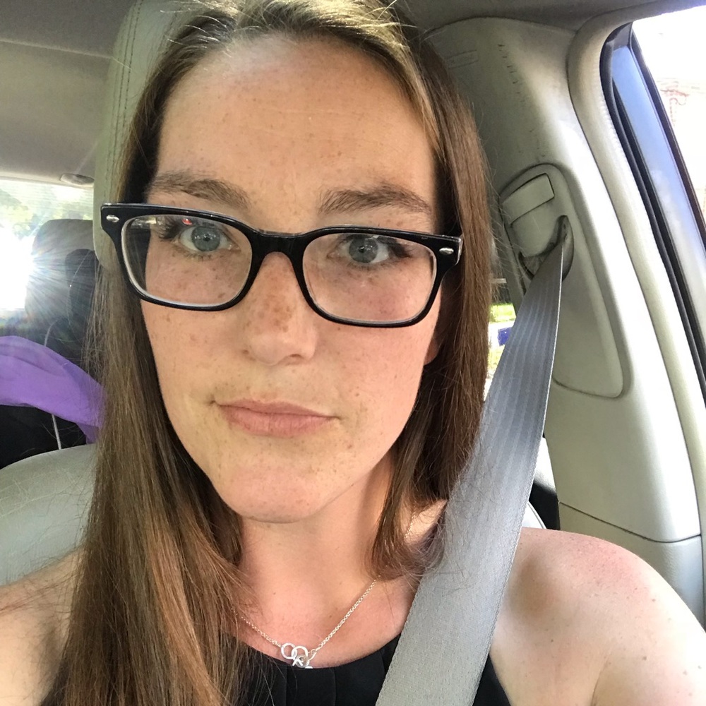 Meet your Posher, Lauren